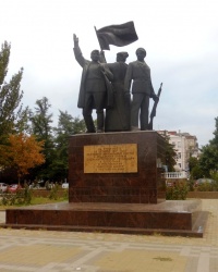 Памятник Октябрьской революции в г.Ростове-на-Дону