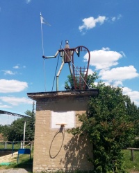 Скульптура витязя в парке «Полигон» в г.Донецке