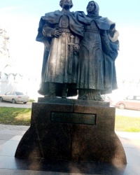 Памятник Петру и Февронии в г.Муроме