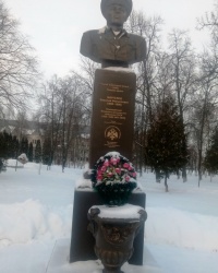  Памятник В.Ф.Маргелову в г.Ельце