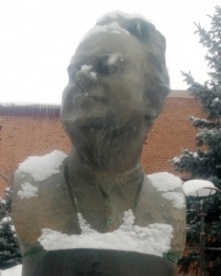 Памятник Т.Н.Хренникову в г.Ельце
