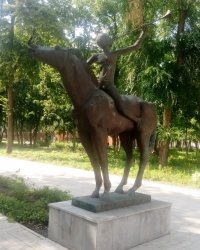Скульптура «Орленок» в г.Воронеже 