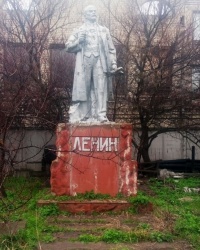 Памятник В.И.Ленину на территории ООО «Донспецмаш» в г.Донецке