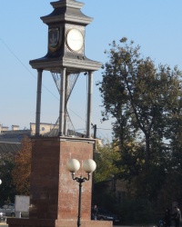 Часы на центральной площади г.Ирпеня