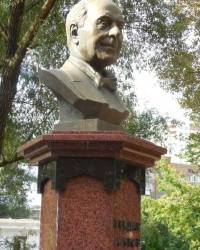 Памятник Г.А.Алиеву в г.Киеве