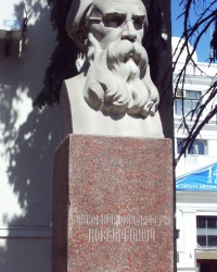 Памятник А.О.Ковалевскому в г.Севастополе