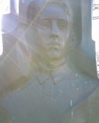 Памятник Я. И. Петрову в г.Чкаловск