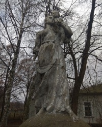 Памятник материнству в г.Гайсин