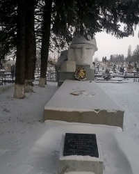 Братская могила советских воинов в п.г.т.Козова