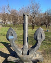 Памятник "Якорь" в честь 130-летия Азовского судоремонтного завода в г.Мариуполь (Приморский район)