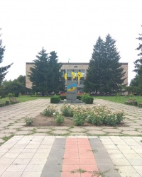 Народная площадь в п.г.т. Новые Санжары