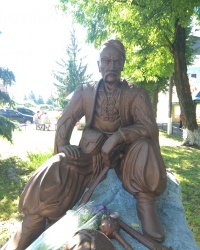 Памятник казаку Зеньку Безродному в г. Зеньков