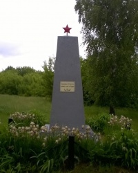 Памятник воинам-землякам в с.Павлодар (Уваровский район, Тамбовская область)