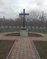 Памятник жертвам Голодомора 1932-1933 годов в г.Полонное