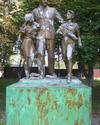 Памятник Ю. А. Гагарину в п.г.т.Сосница