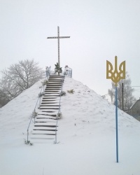 Символическая могила Борцам за волю Украины в с.Тауров