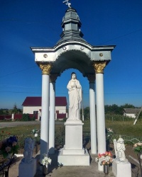 Памятник "Божией Матери" в с.Вочковцы