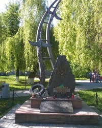 Памятник героям "Небесной сотне" в г.Волочиск