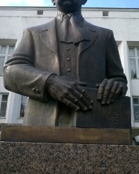 Памятник Т.Г.Шевченко в п.г.т. Воловец