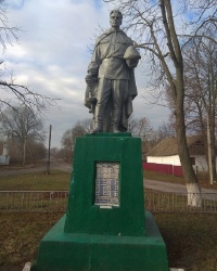 Братская могила советских воинов в с.Воробиевка (Полонский район)