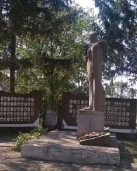 Памятник в честь воинов-односельчан в с.Врублевцы