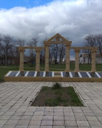 Памятник жертвам политических репрессий в п.г.т.Ялта