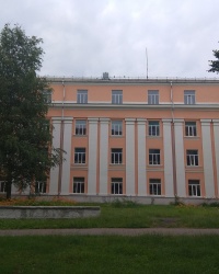 Женская гимназия Н. А. Старицкой в г. Полтава (закрыта, разрушена)