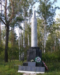 с. Черняхівка. Братська могила (2).
