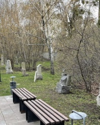 м. Київ. Лапідарій Бабиного Яру.