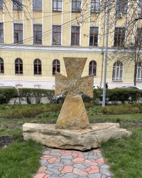 м. Київ. Пам’ятний знак Героям Крут.