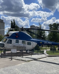 м. Київ. Гелікоптер Мі-2 на території КПІ.