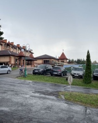 с. Барвінок. Готельно-відпочинковий комплекс «Золота Гора».