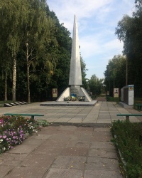  смт Варва. Меморіал загиблим землякам.