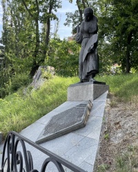 м. Київ. Пам’ятник репресованим митцям.