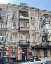 м. Київ. Будинок № 26 по вул. Ярославській.
