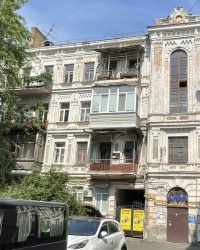 м. Київ. Будинок № 29 по вул. Ярославській.
