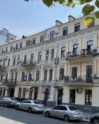 м. Київ. Будинок № 62 по вул. Верхній Вал.