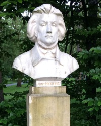 м. Краків. Погруддя Адама Міцкевича. 