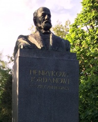 м. Краків. Пам'ятник Хенріку Йордану. 