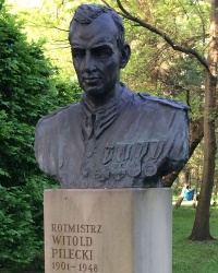 м. Краків. Погруддя Вітольда Пілецького.