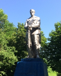 с. Новий Биків. Братська могила.