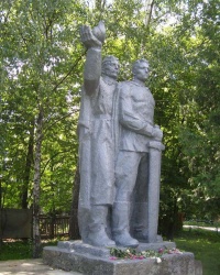 с. Кунашівка. Пам'ятний знак загиблим односельцям.