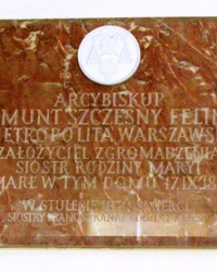 м. Краків. Меморіальна дошка архибіскупу Зігмонту Щесному Фелінському.