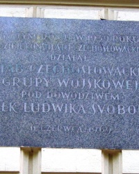 м. Краків. Меморіальна дошка штабу чехословацької військової групи.