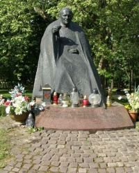 м. Краків. Пам'ятник Іоанну Павлу ІІ в Стрілецькому парку