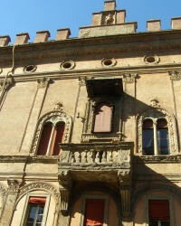 м. Болонья. Палаццо дельї Страццаролі.