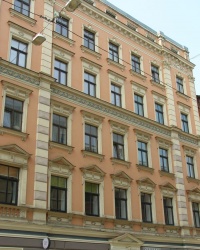 м. Рига. Будинок № 72 по вул. Дзірнаву.