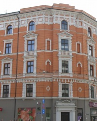 м. Рига. Будинок № 111 по вул. Дзірнаву.