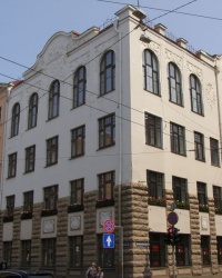  м. Рига. Будинок № 117 по вул. Дзірнаву.