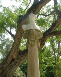 м. Барселона. Погруддя Лео Фонтова.